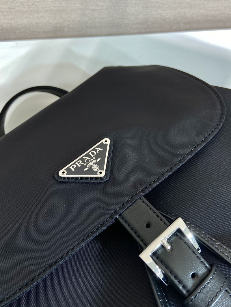 Pra*a backpacks